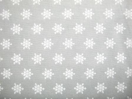 25471 White Snowflakes on Gray