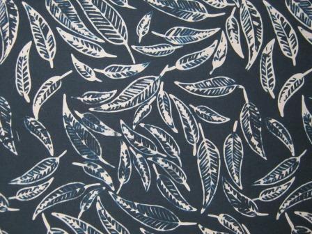 GALJBM.08.009 Black Leaves - Macchiato - Java Batiks