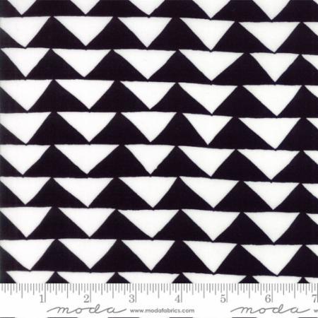 48201.11 Triangles Blk/Wht Thicket